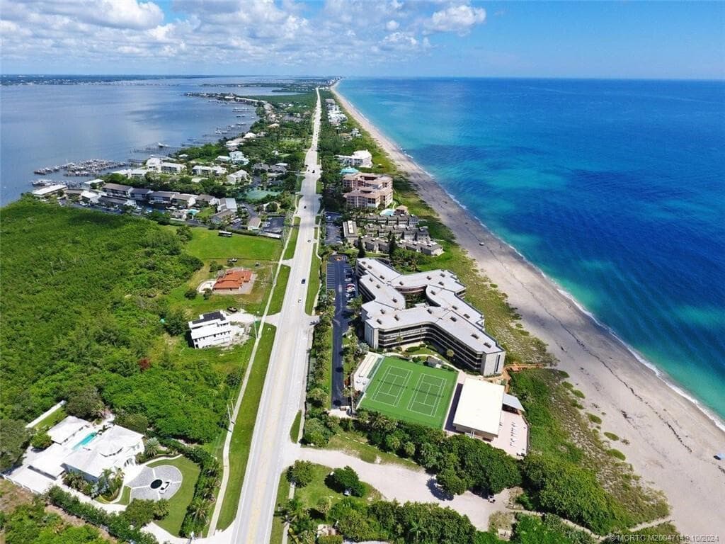 1357 NE Ocean Boulevard 311 photo 20