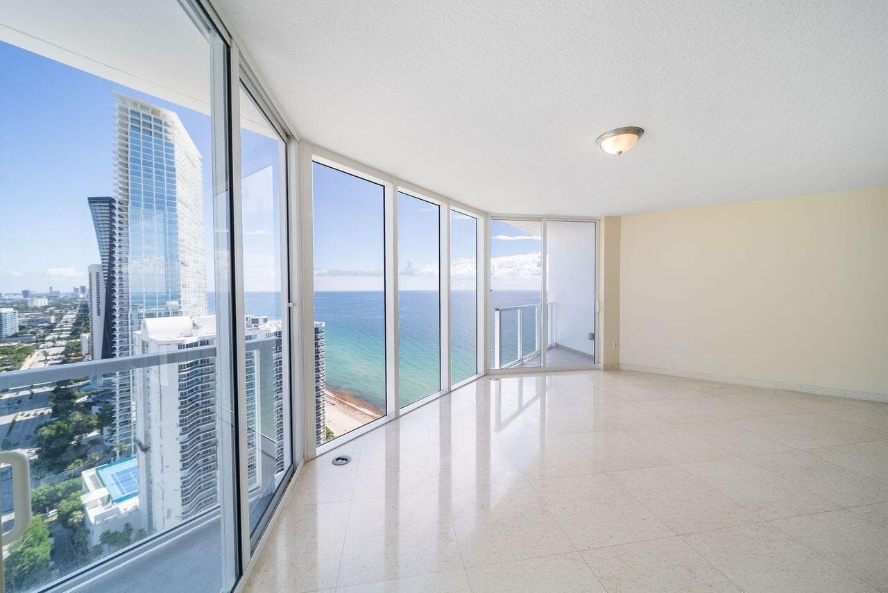 16699 Collins Avenue 3407 photo 2