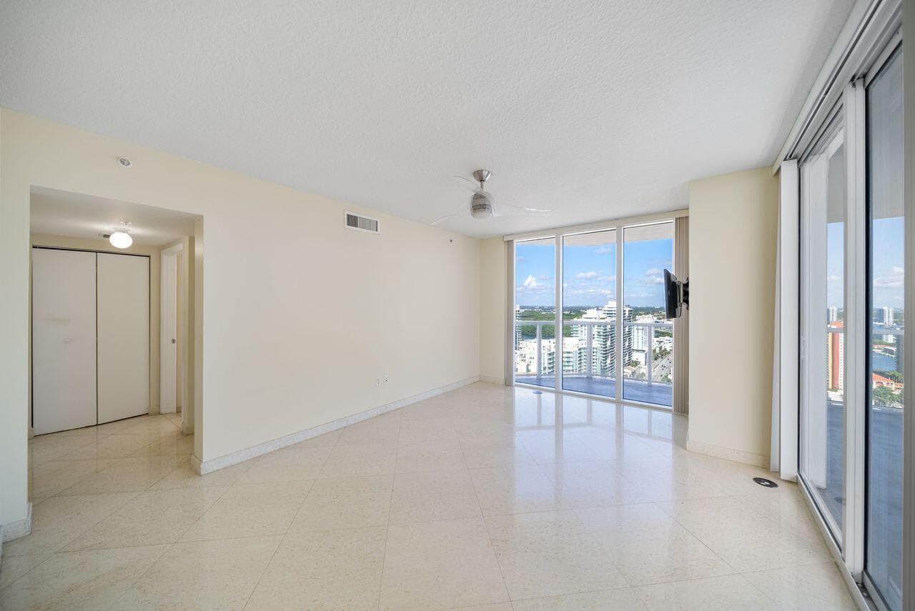 16699 Collins Avenue 3407 photo 8
