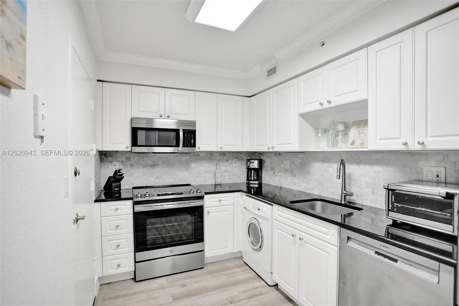 2501 S Ocean Dr 628 (Available July 1) photo 7