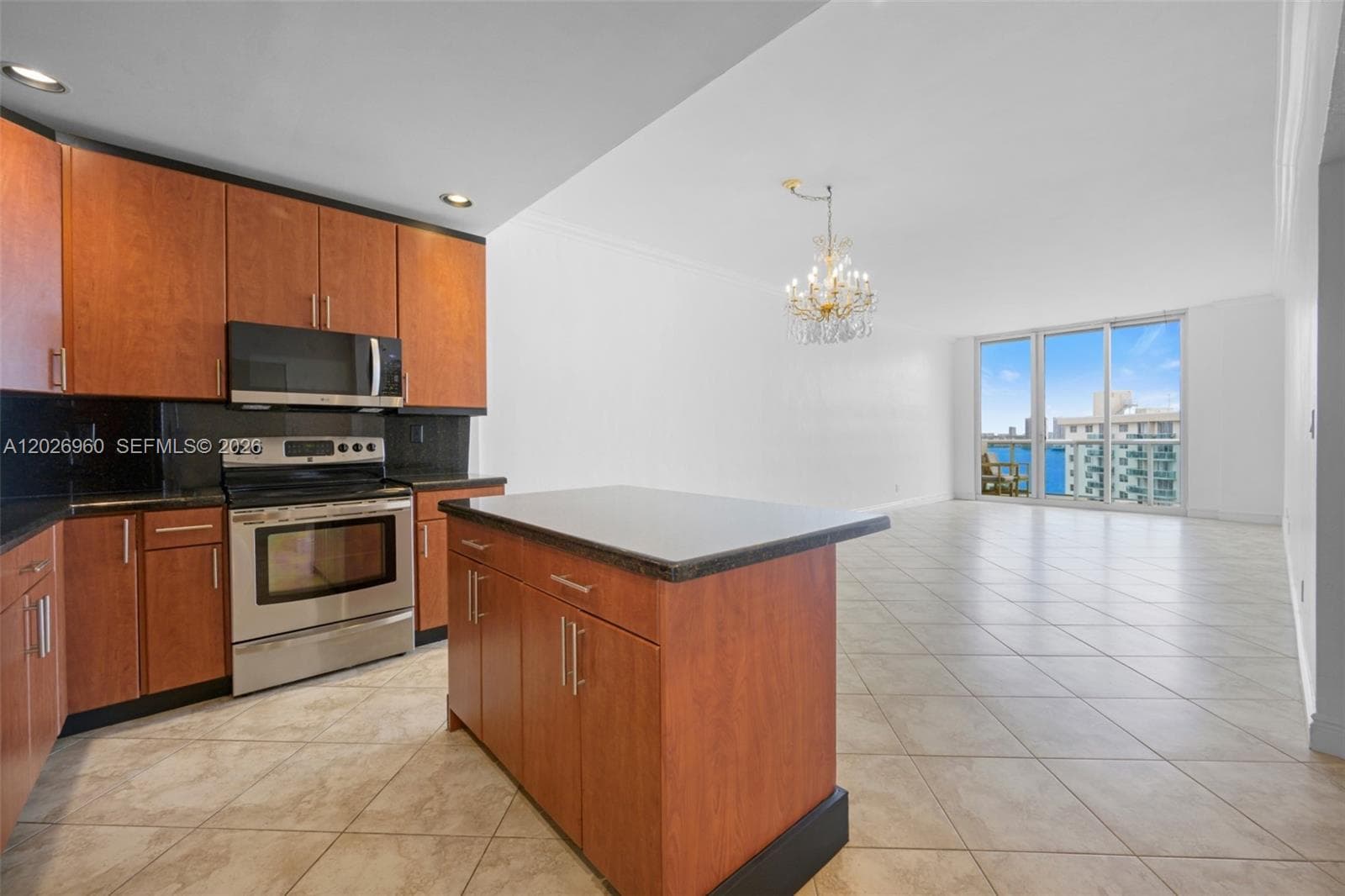 19380 Collins Ave PH-27 photo 6