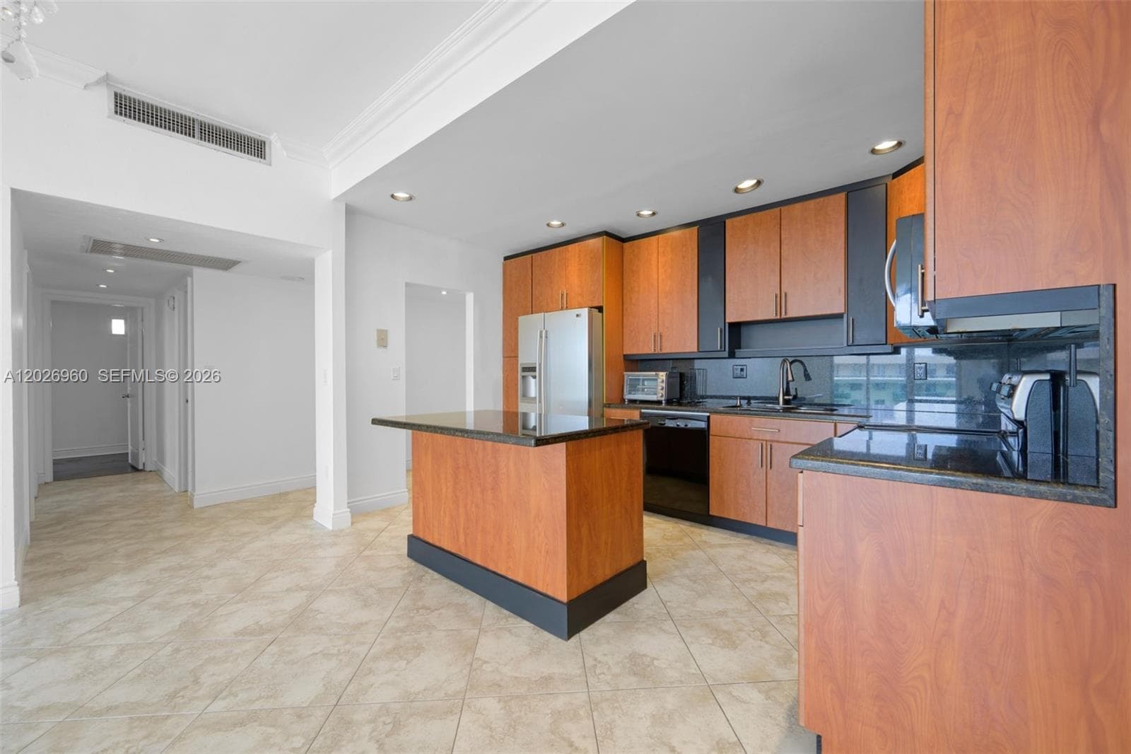 19380 Collins Ave PH-27 photo 5