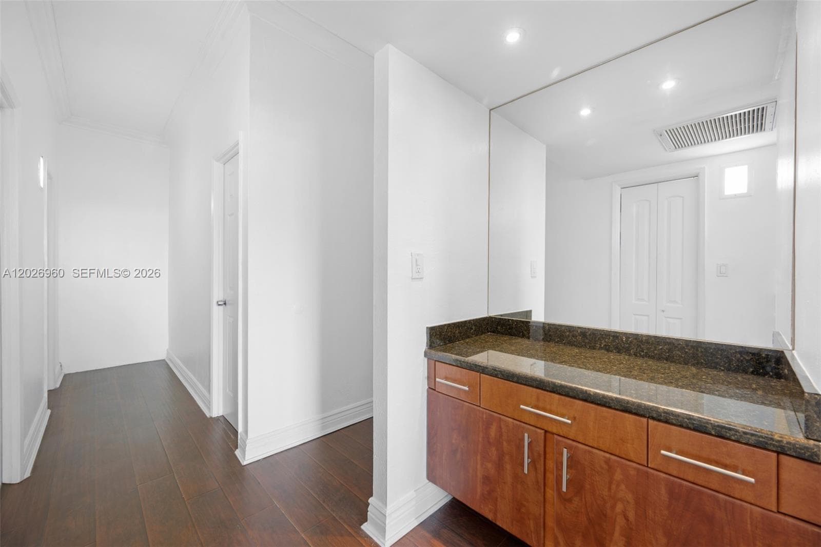 19380 Collins Ave PH-27 photo 8
