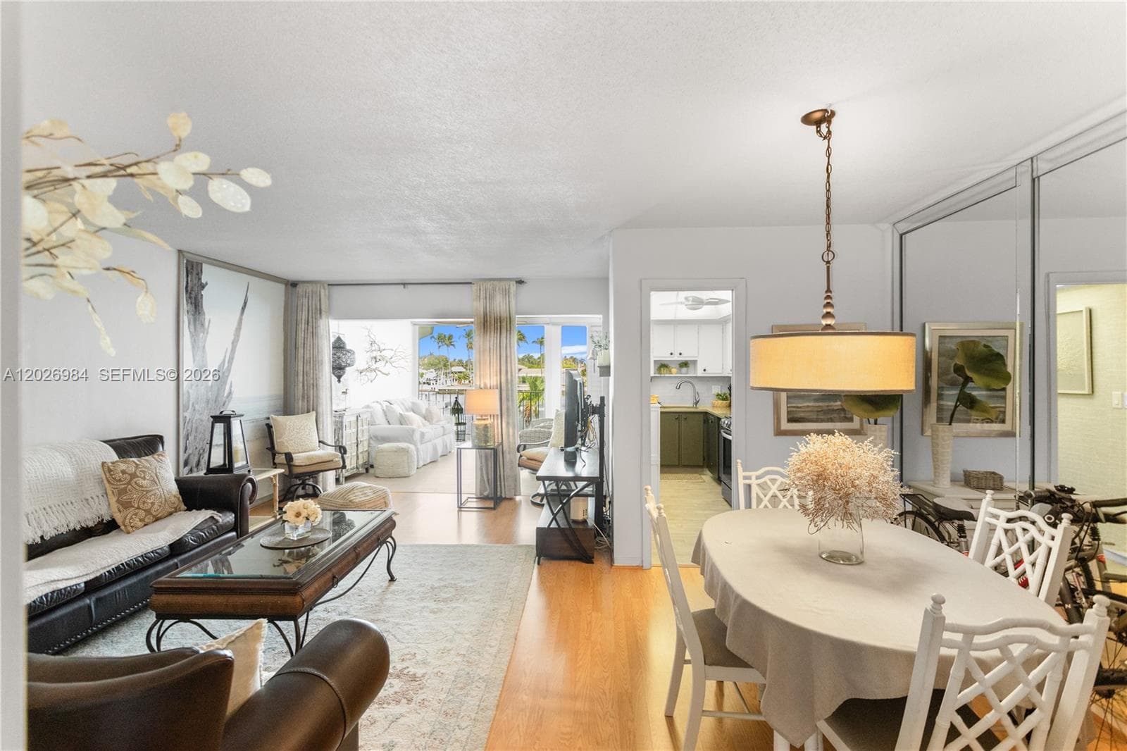 743 N Riverside Dr 4B photo 9