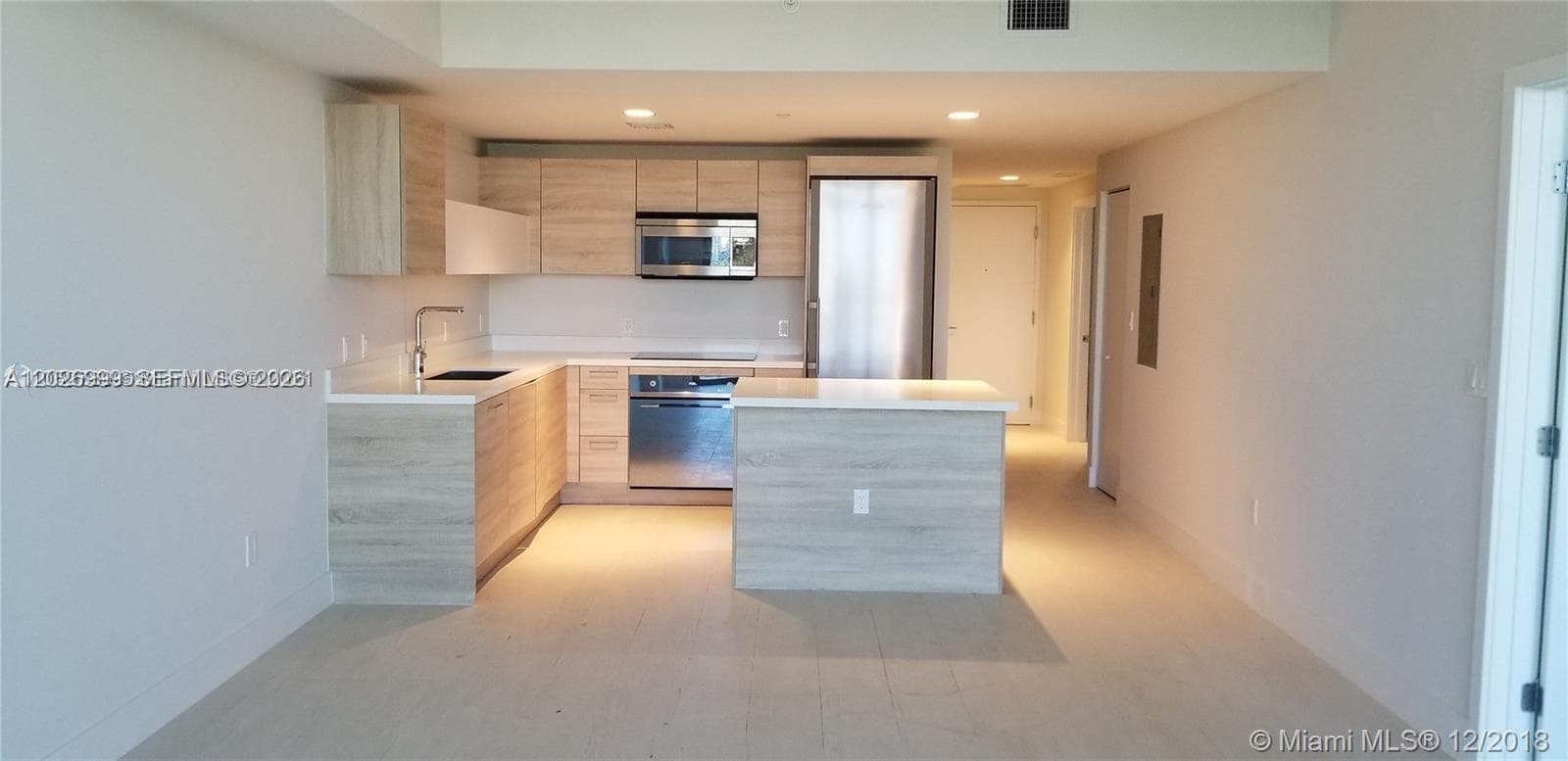 16385 Biscayne Blvd 1019 photo 14