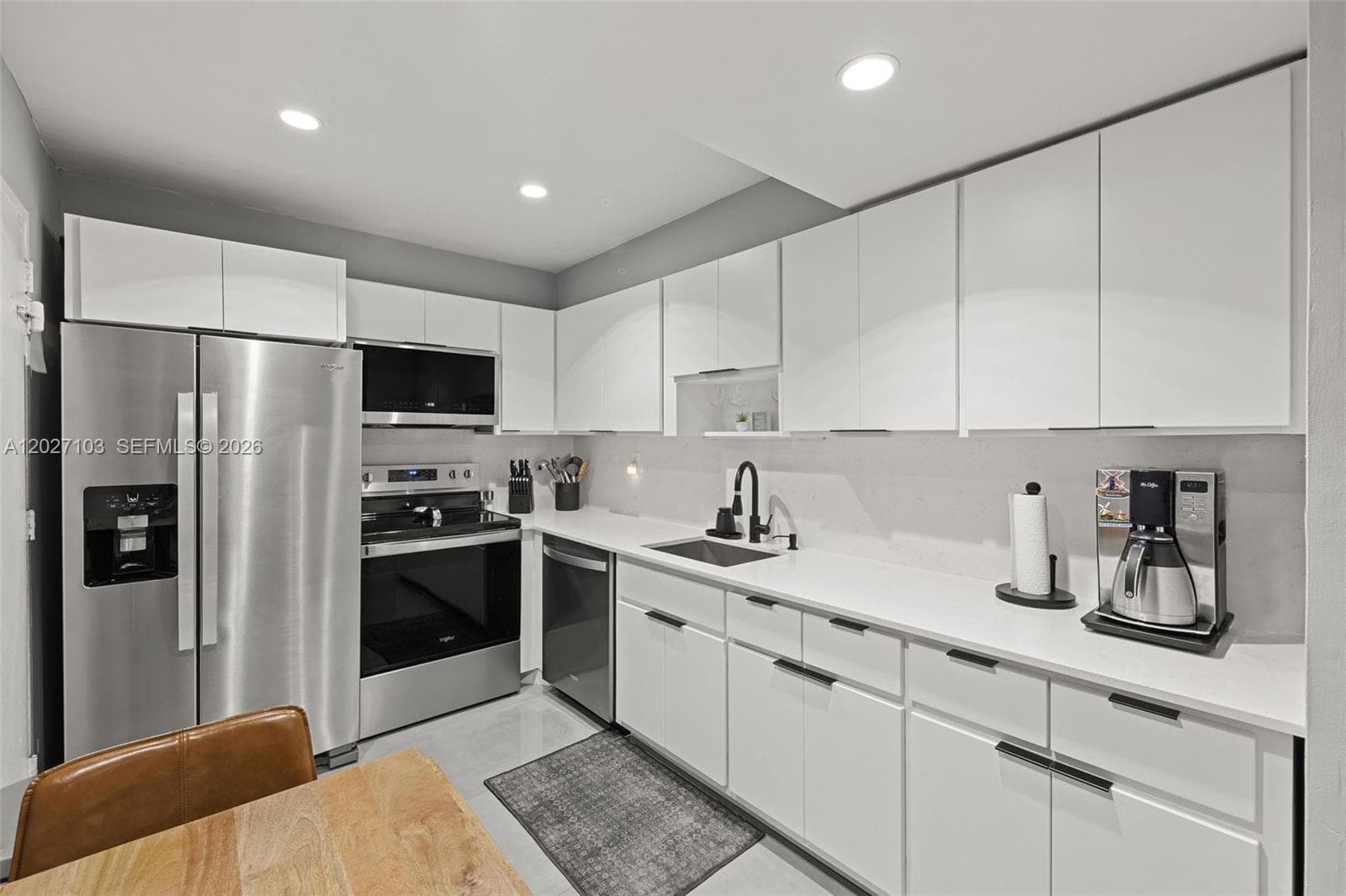 5001 Collins Ave 1E photo 2