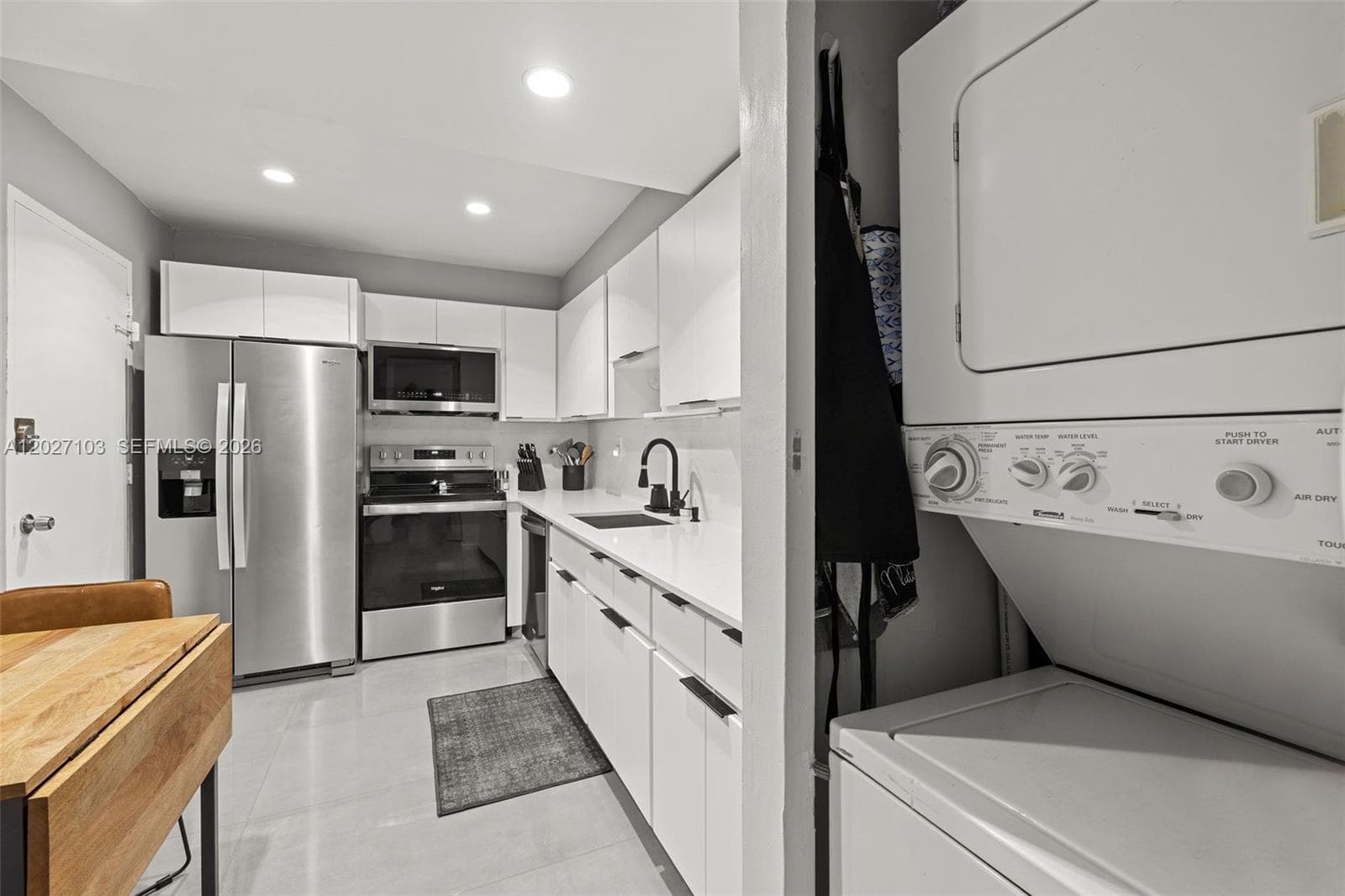 5001 Collins Ave 1E photo 13