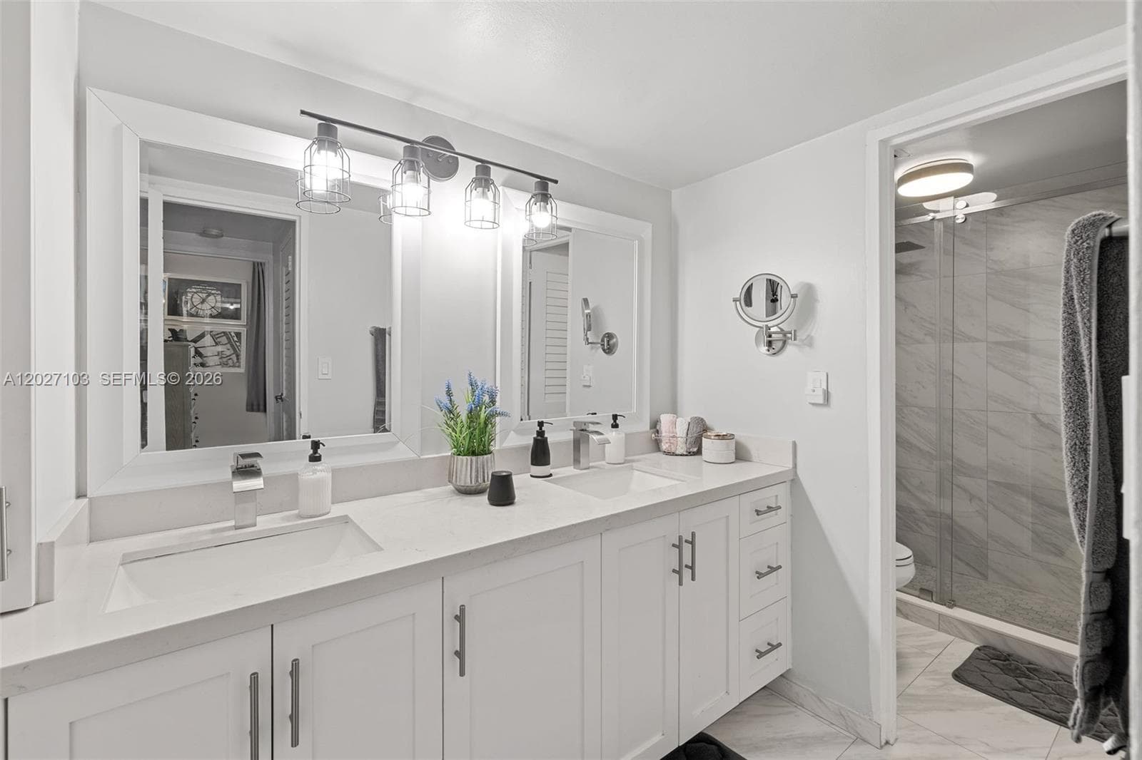 5001 Collins Ave 1E photo 11