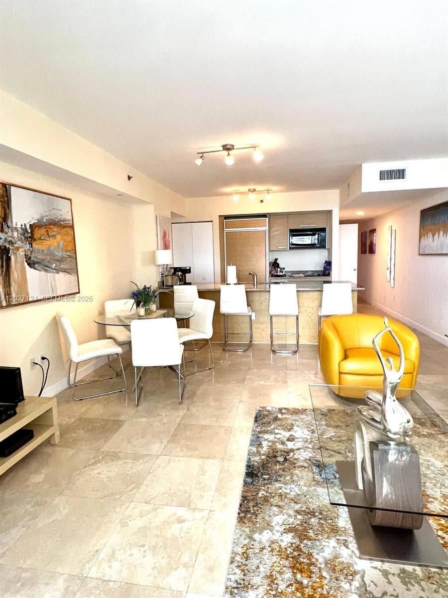 1830 S Ocean Dr 1812 photo 2