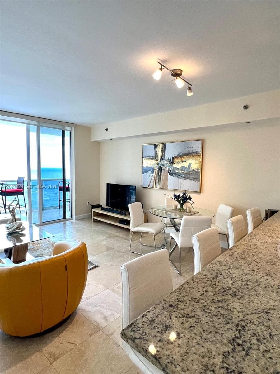 1830 S Ocean Dr 1812 photo 8