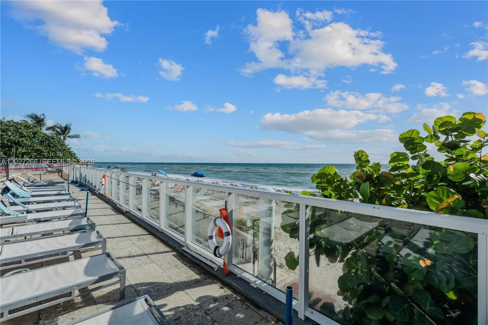 19201 Collins Ave 349 photo 2