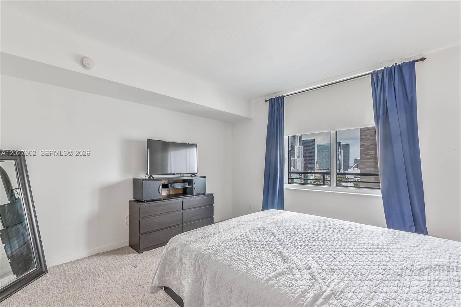 335 S Biscayne Blvd 2402 photo 14