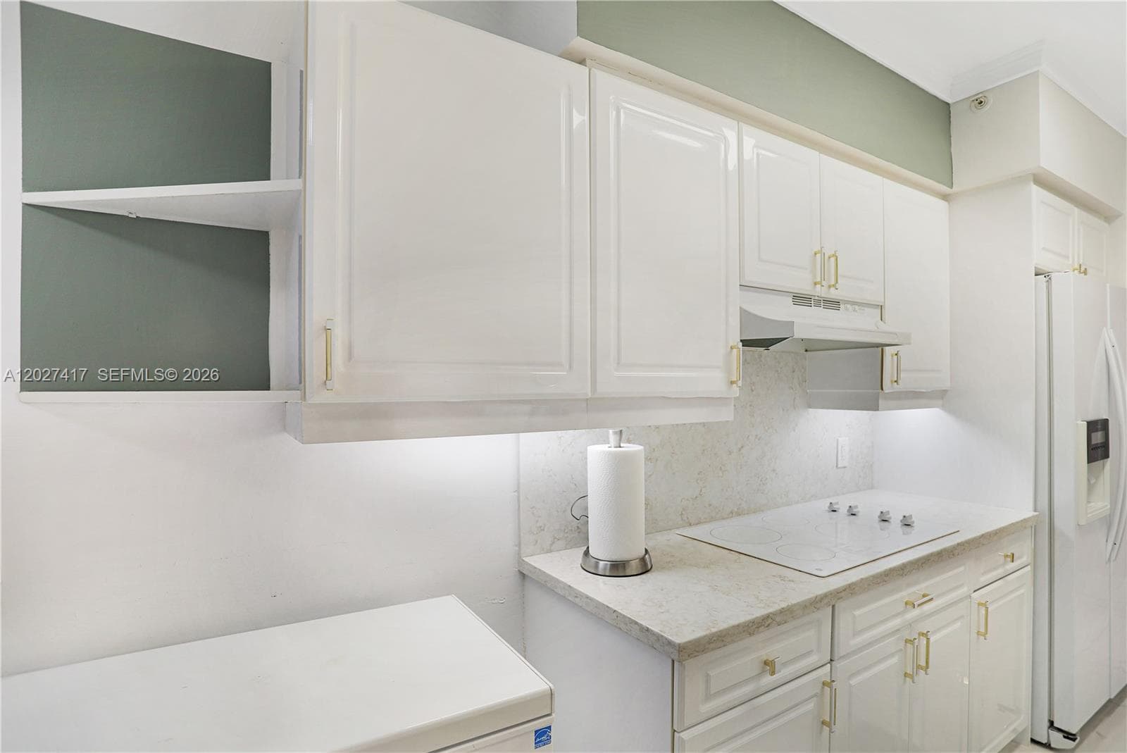 4775 COLLINS AV 1804 photo 15