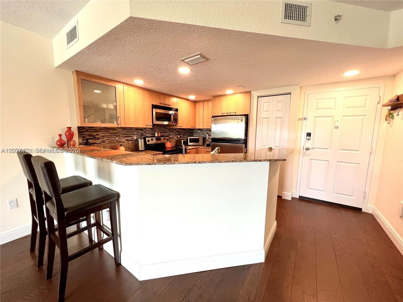 201 S Golden Isles Dr 306 photo 15