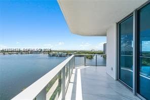 17111 Biscayne Blvd 1210 photo 21