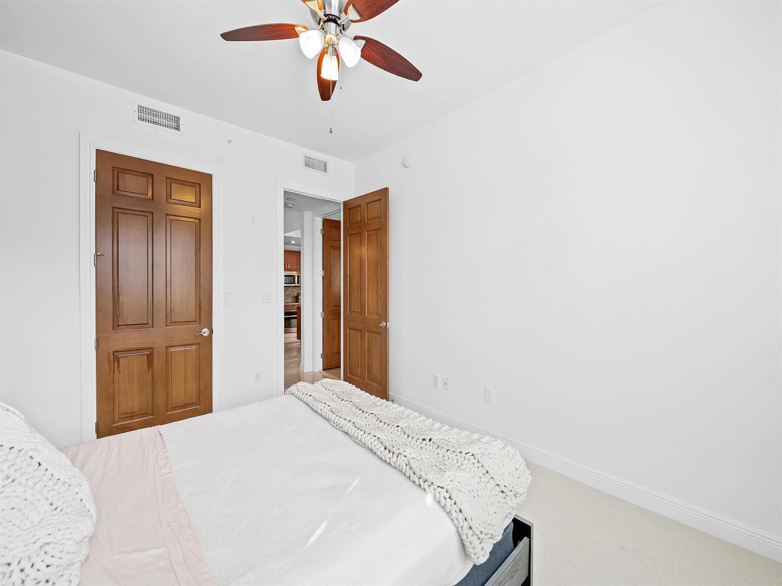 516 Hendricks Isle 4c photo 20