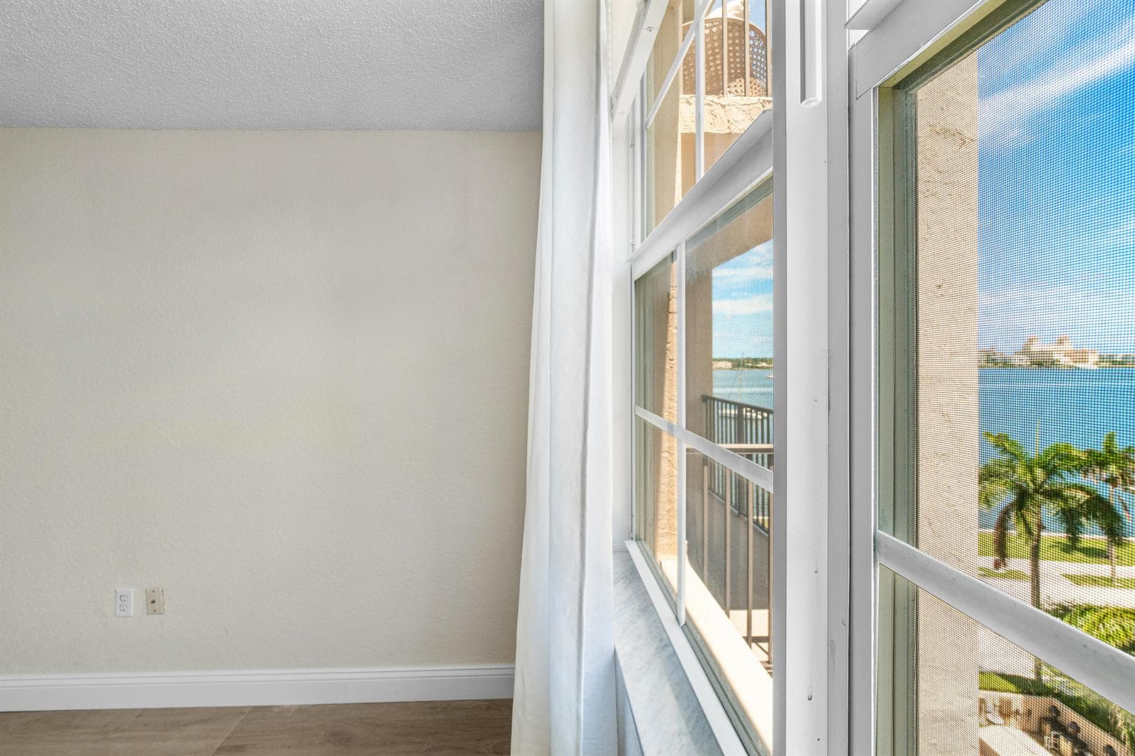 1801 N Flagler Drive 835 photo 22