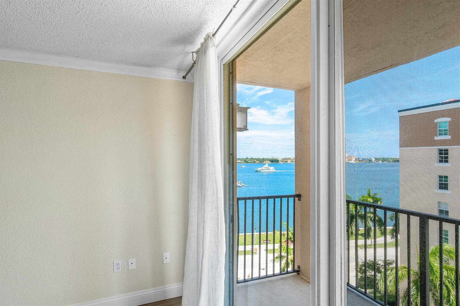 1801 N Flagler Drive 835 photo 14