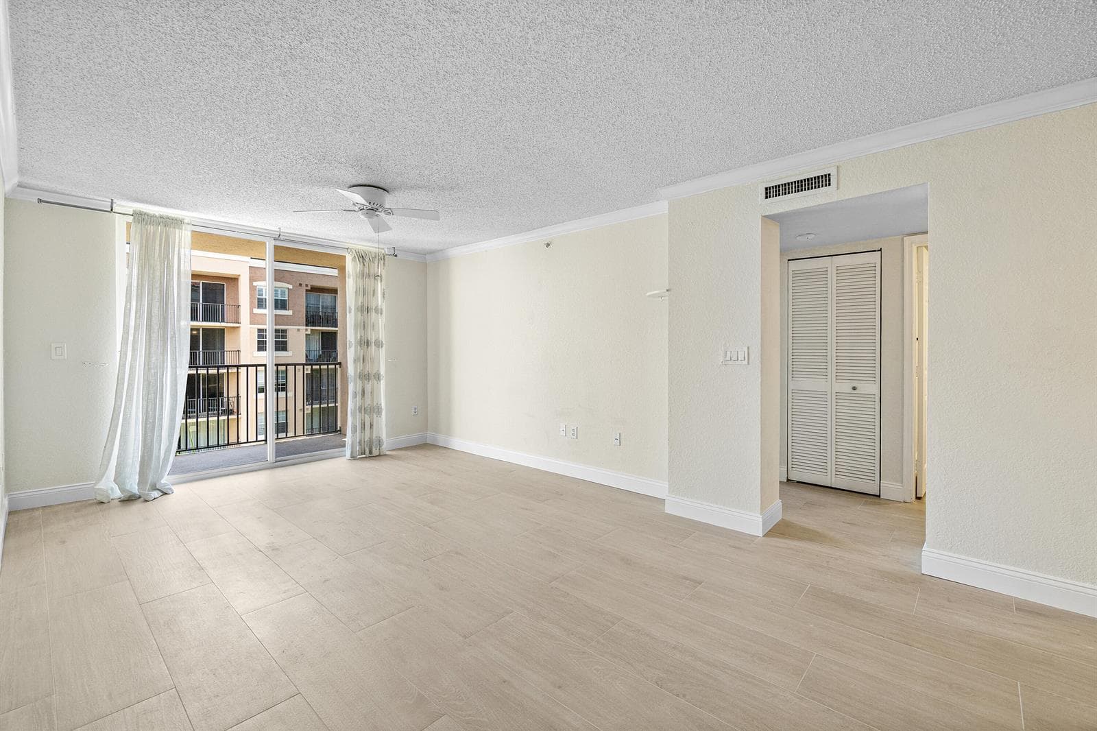 1801 N Flagler Drive 835 photo 11