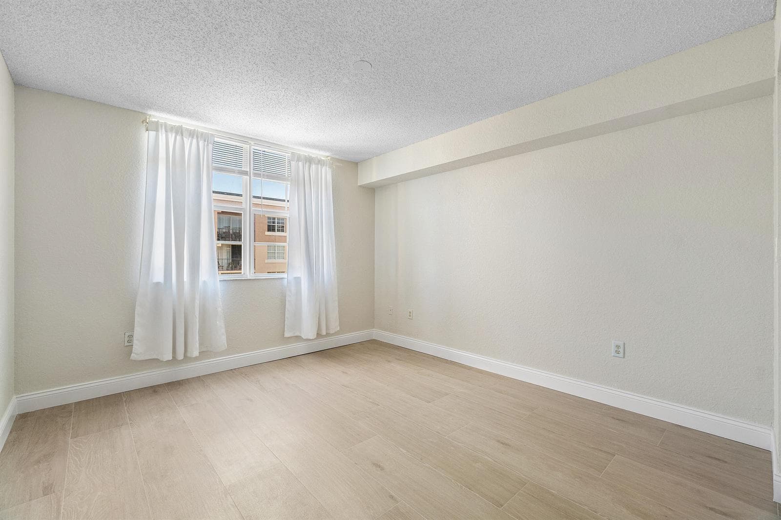 1801 N Flagler Drive 835 photo 21