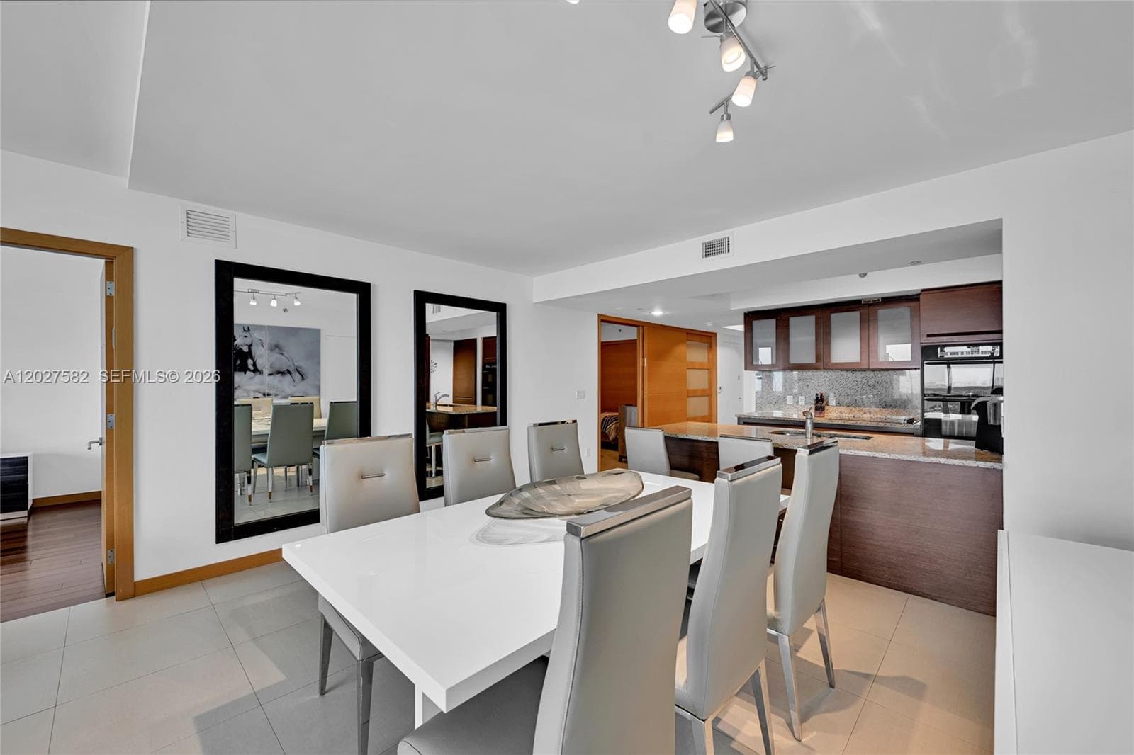 1830 S Ocean Dr 4404 photo 9