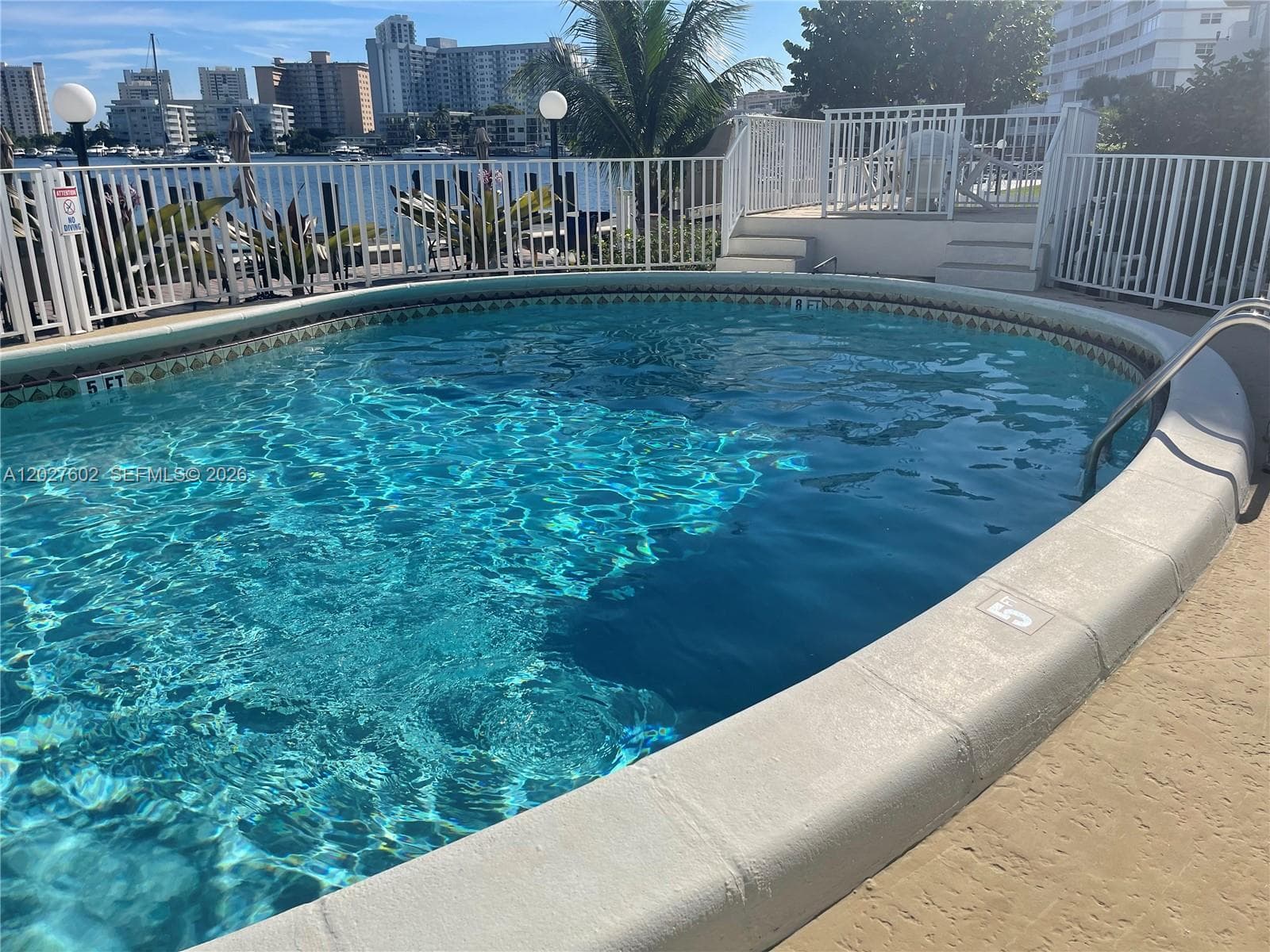 450 Golden Isles Dr 1H photo 8