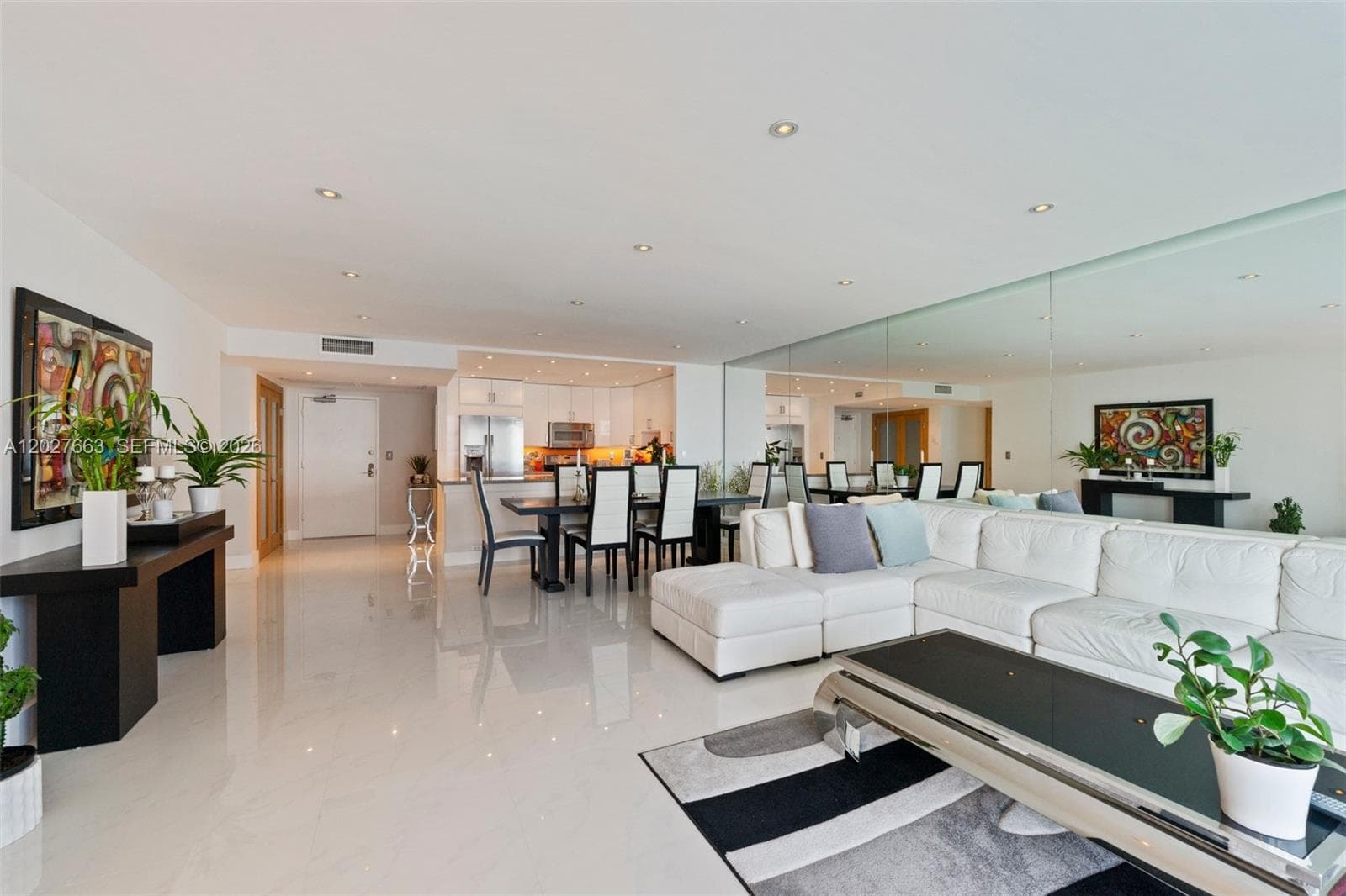 2301 Collins Ave 1210 photo 7