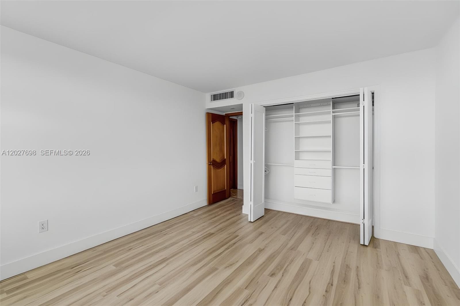199 Ocean Lane Dr 1210 photo 13