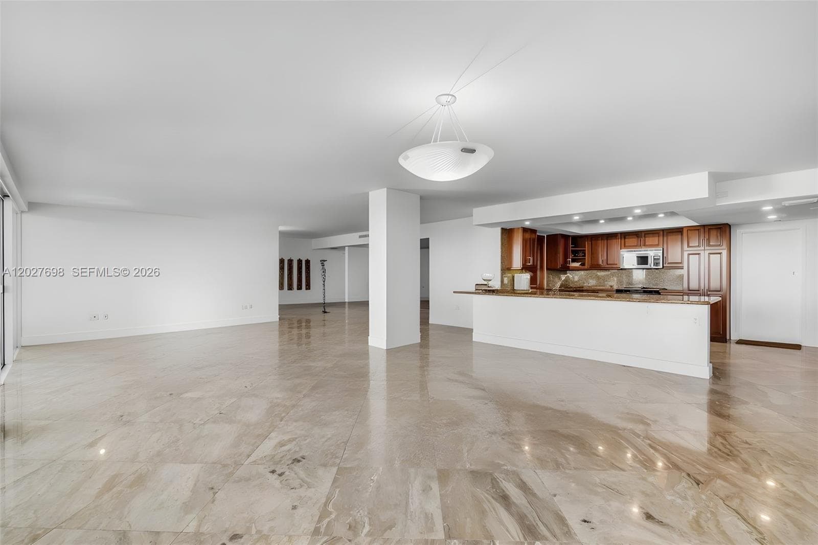199 Ocean Lane Dr 1210 photo 7