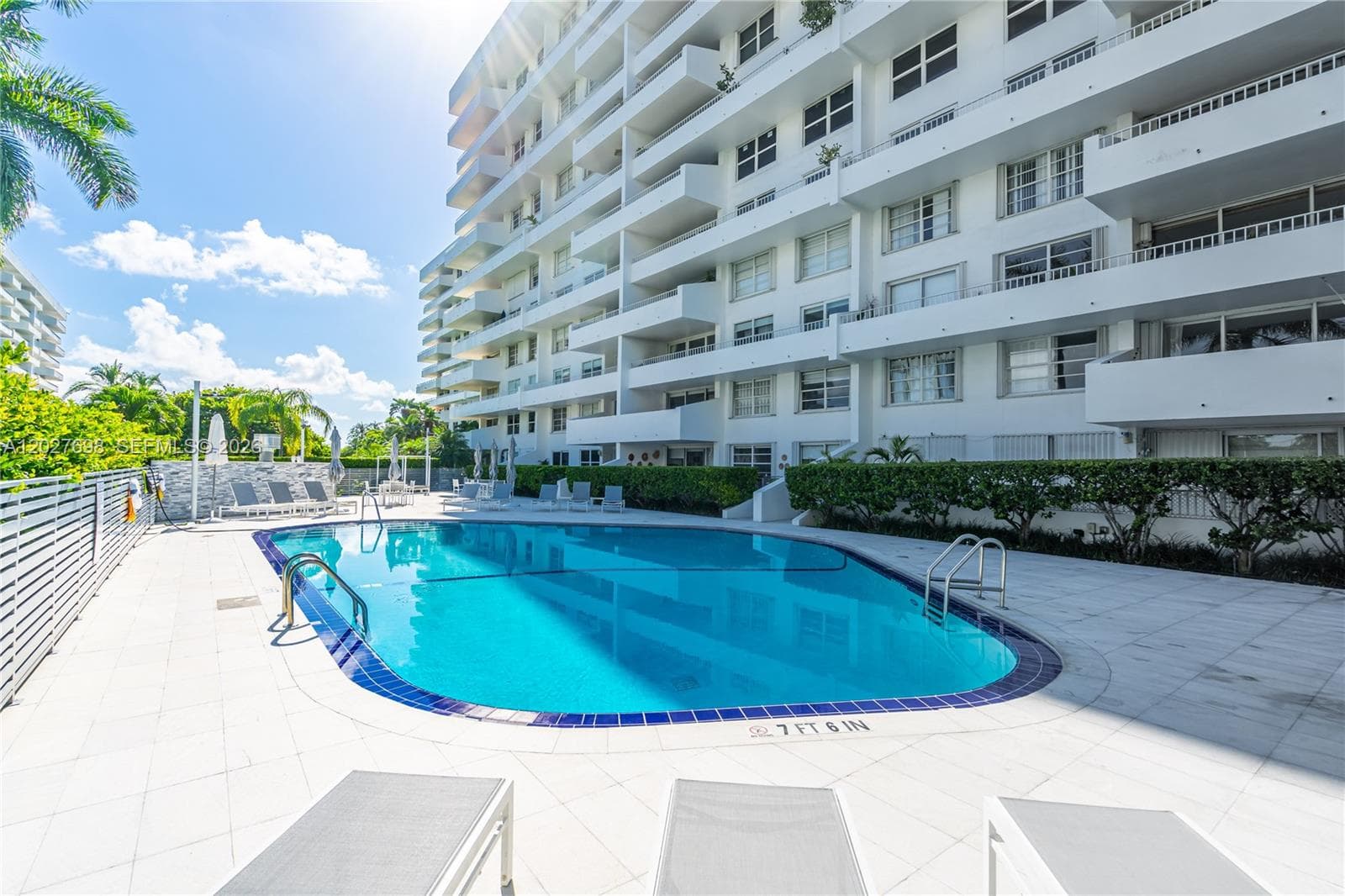 199 Ocean Lane Dr 1210 photo 18