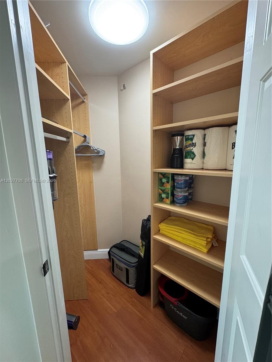 1819 SE 17th St 912 photo 22
