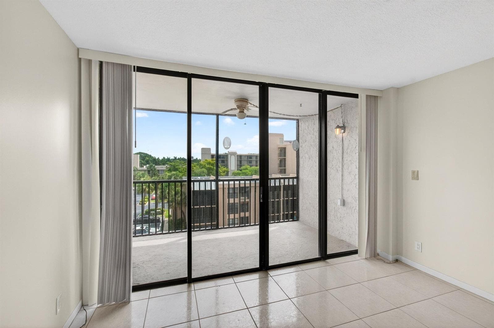 12 Royal Palm Way 501 photo 23