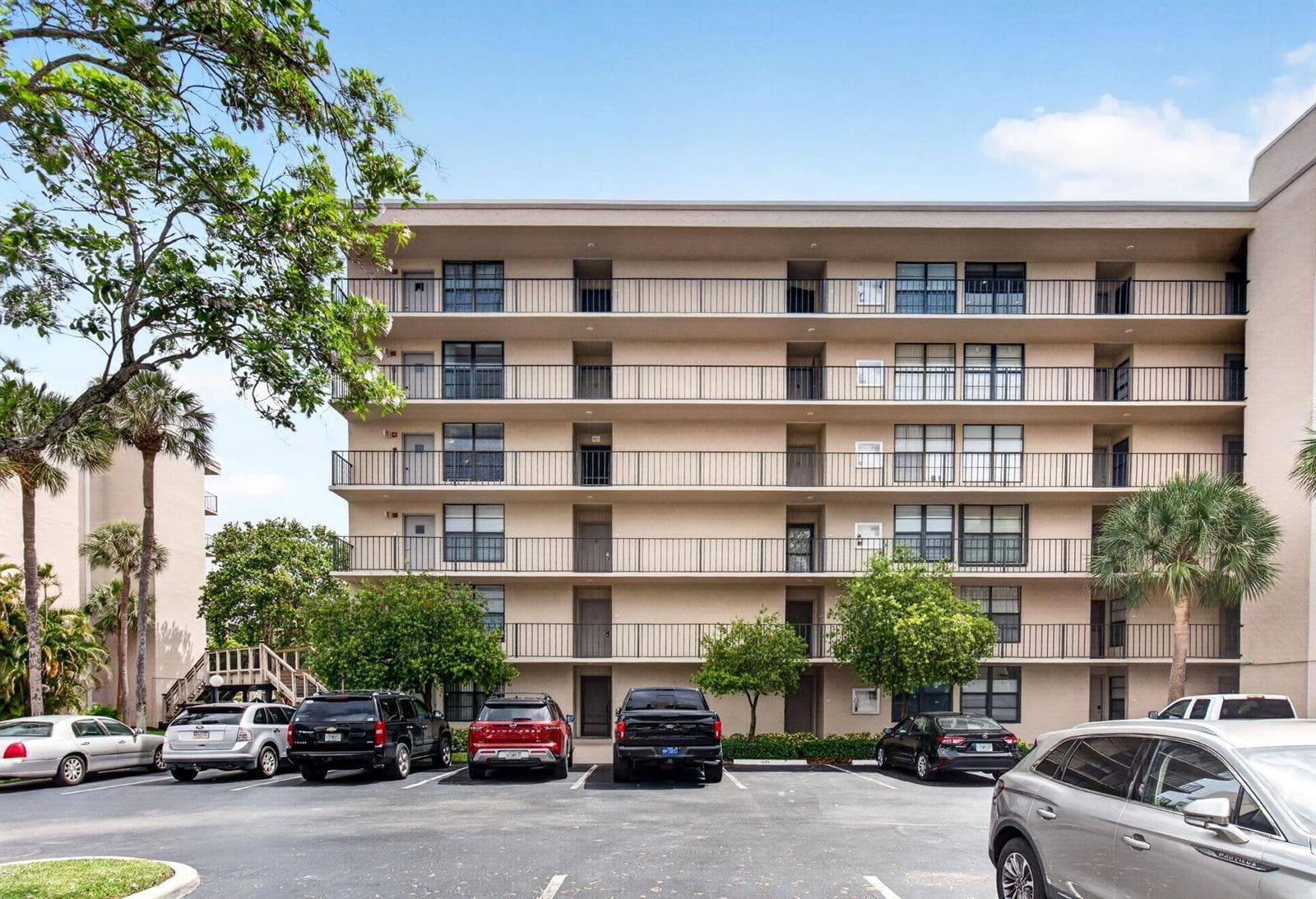 12 Royal Palm Way 501 photo 6