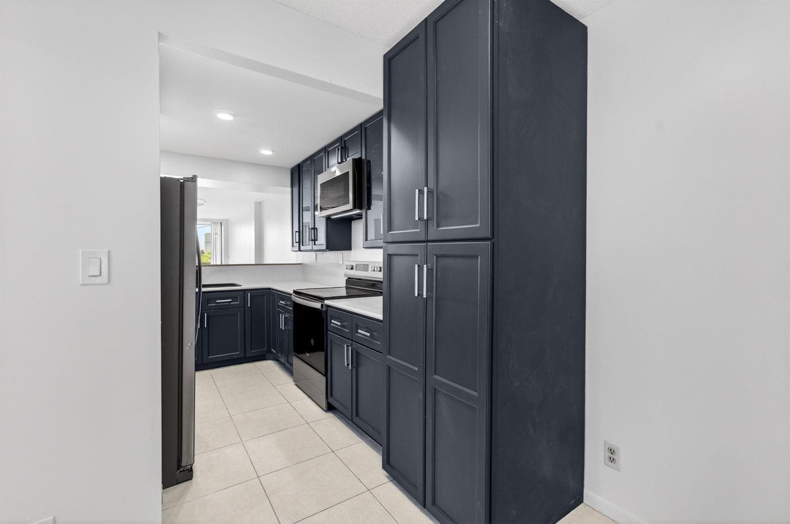 12 Royal Palm Way 501 photo 13