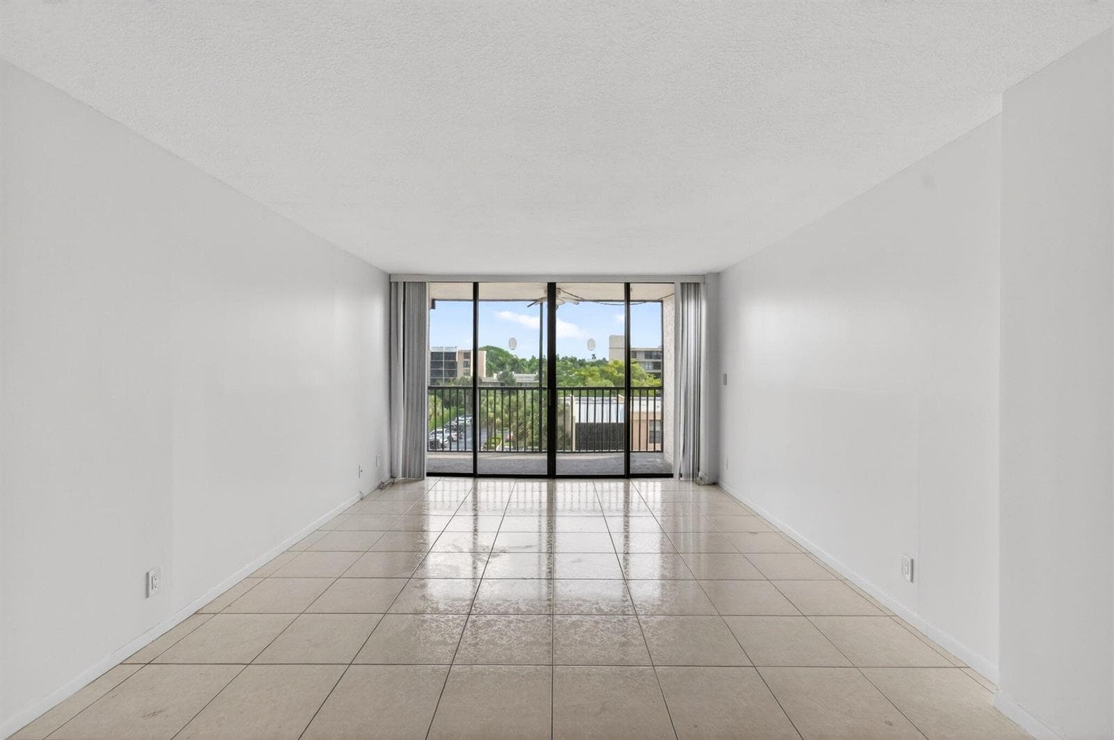 12 Royal Palm Way 501 photo 22