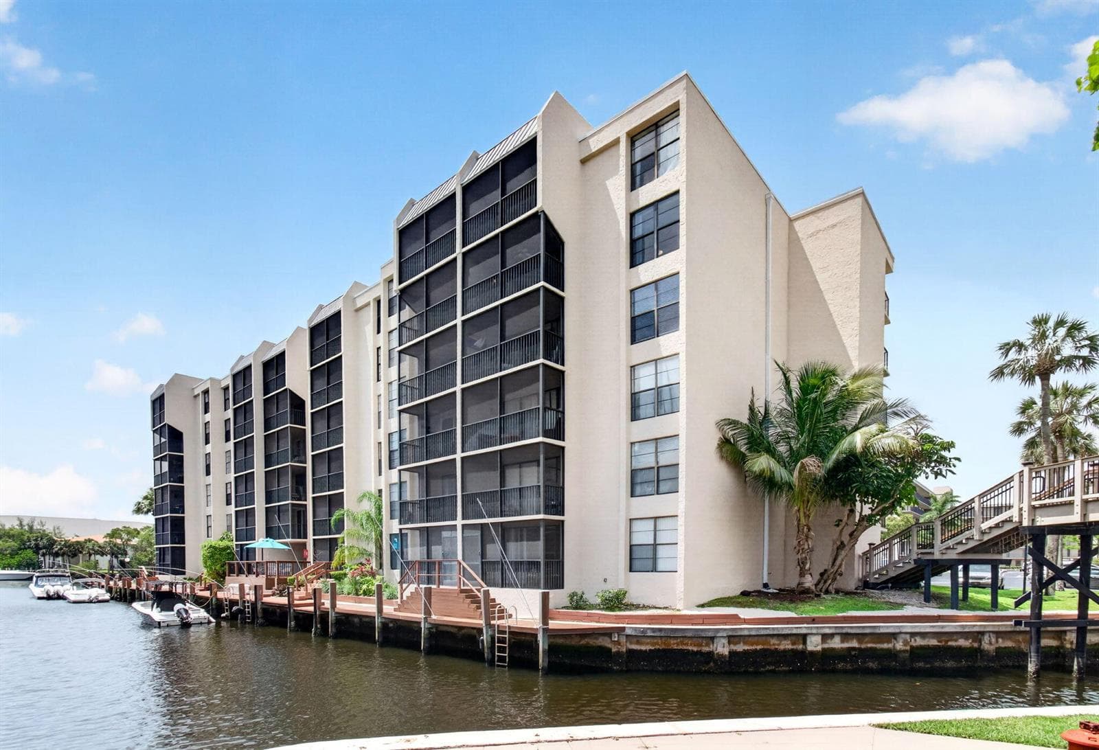 12 Royal Palm Way 501 photo 3