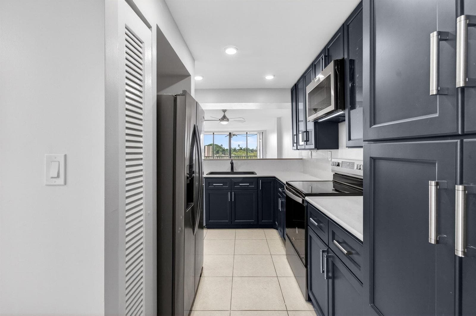 12 Royal Palm Way 501 photo 14