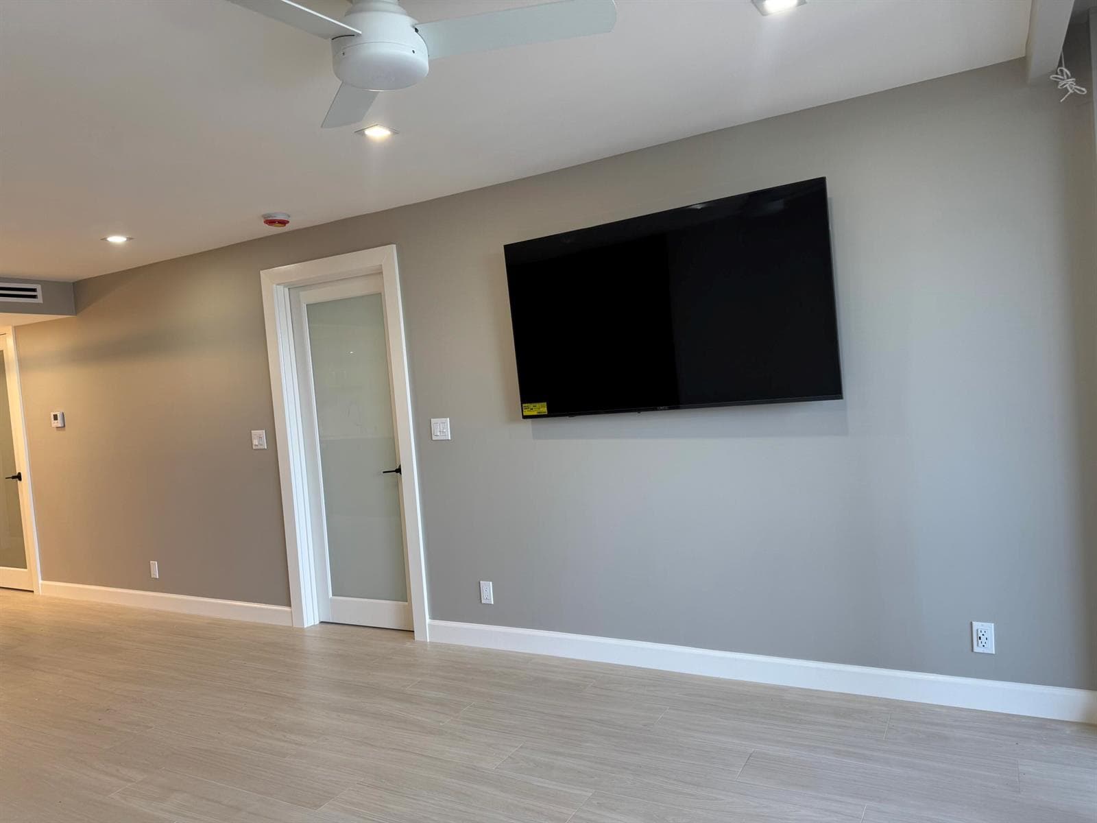 12 Royal Palm Way 6030 photo 9