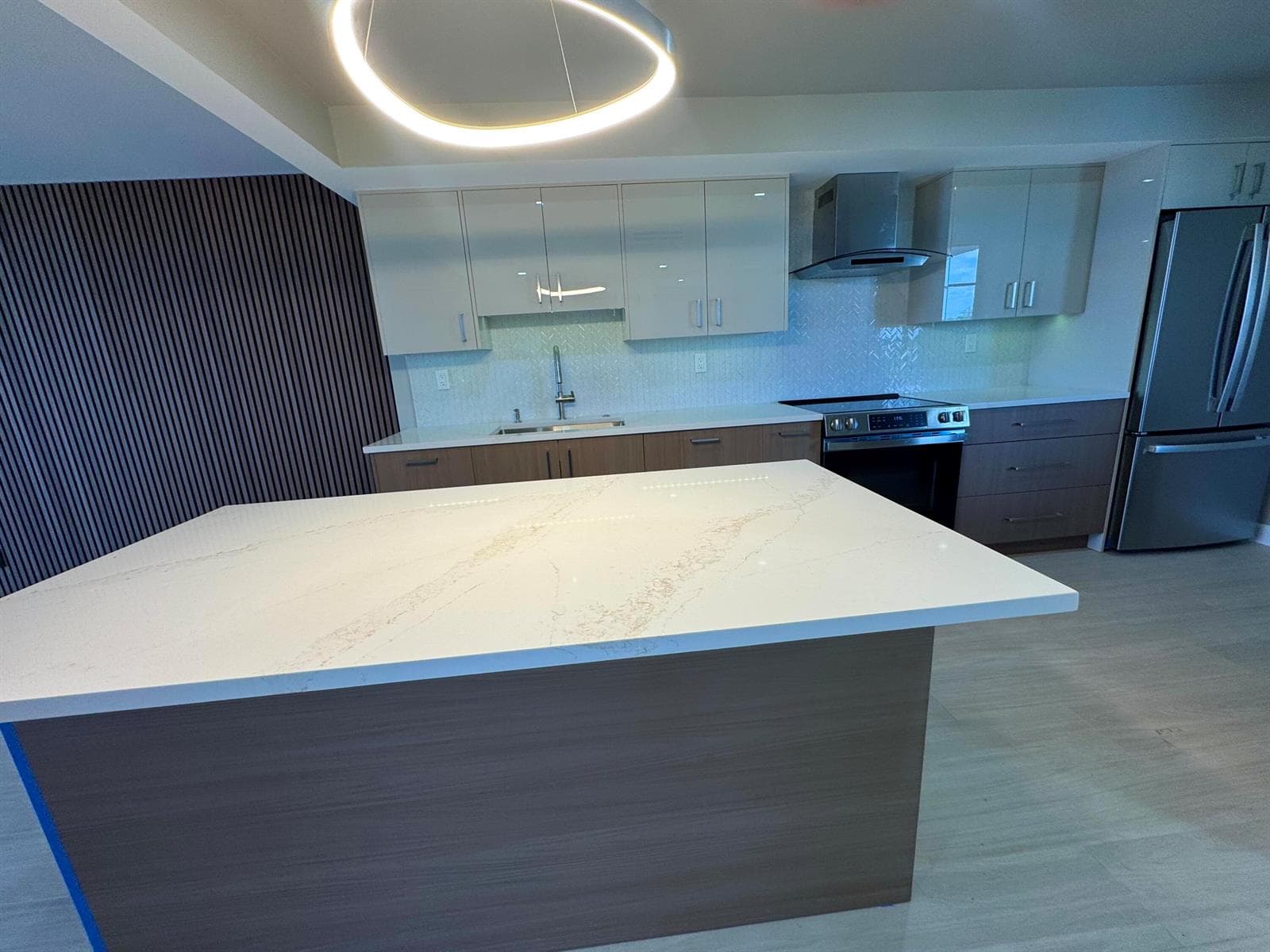 12 Royal Palm Way 6030 photo 4