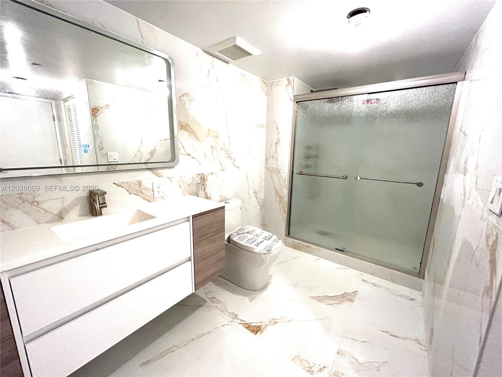 290 174th St 619 photo 20