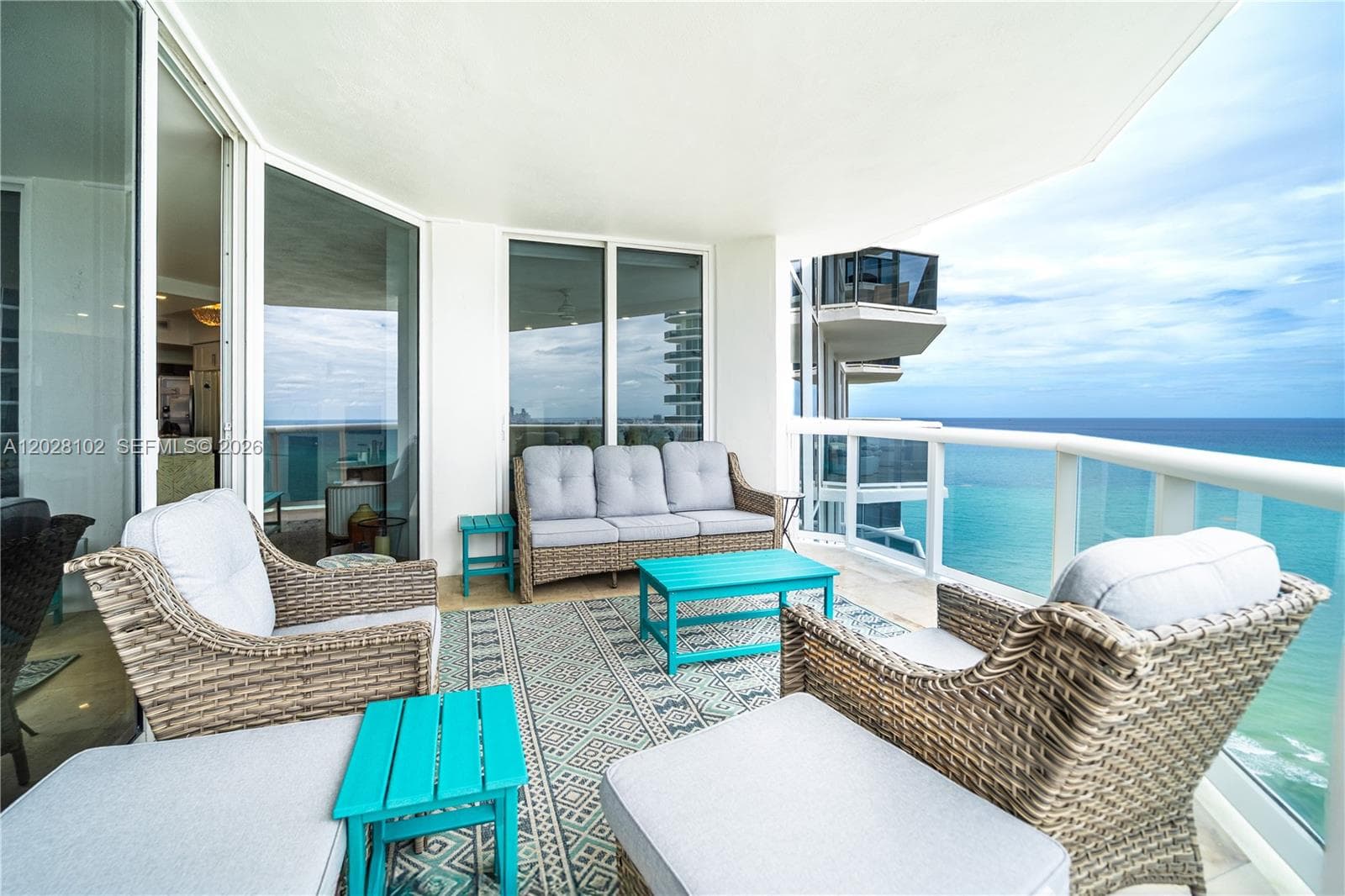 4779 Collins Ave 3504 photo 4