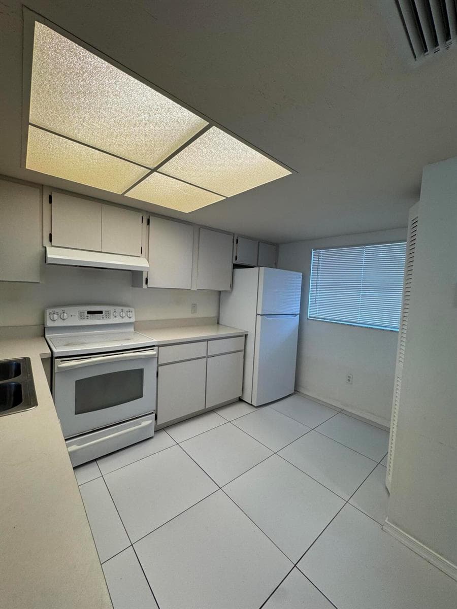 1803 Palm Beach Trace Drive photo 10