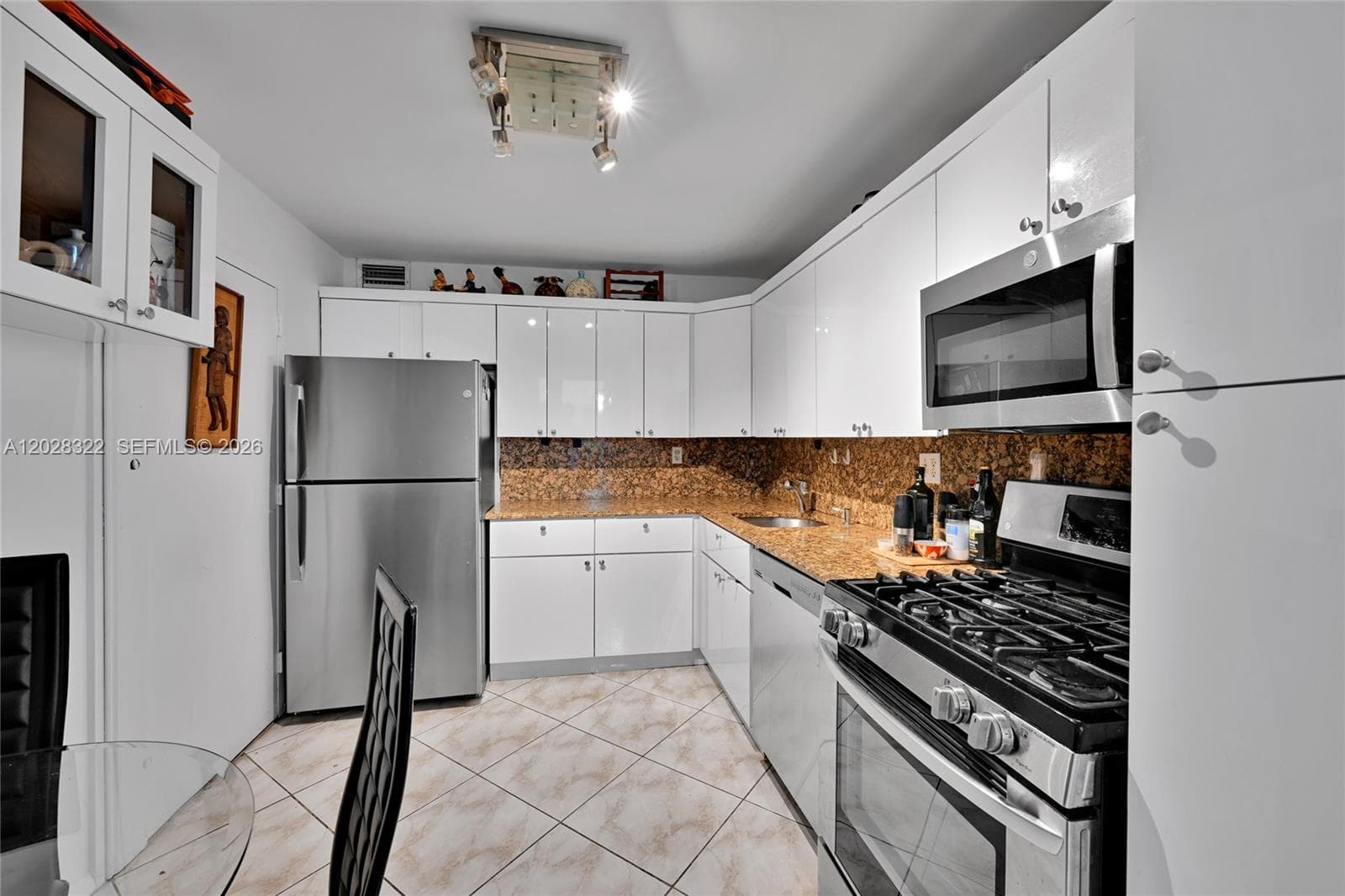 2030 S Ocean Dr 2018 photo 18