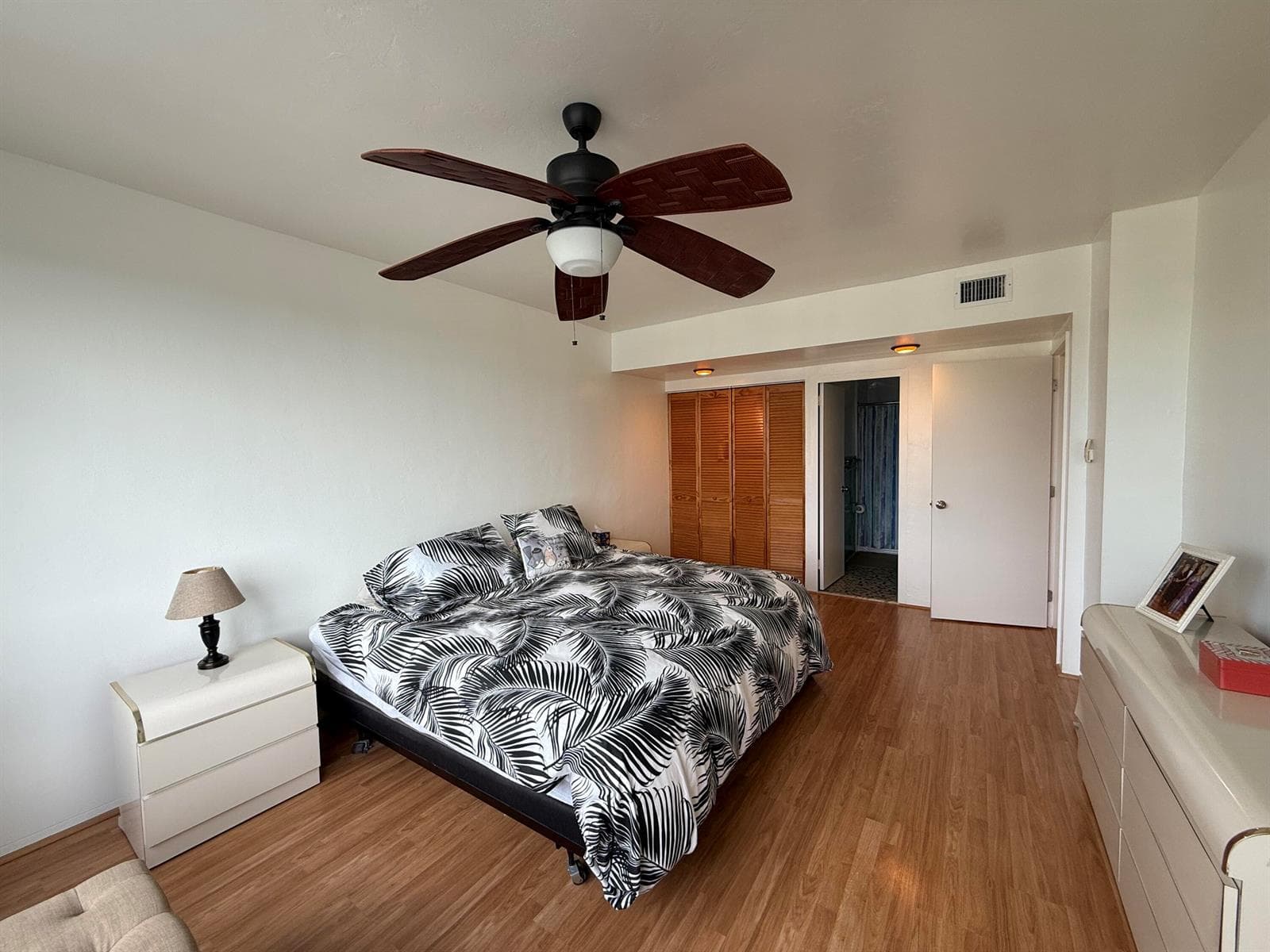 3233 NE 34th Street 1601 photo 13