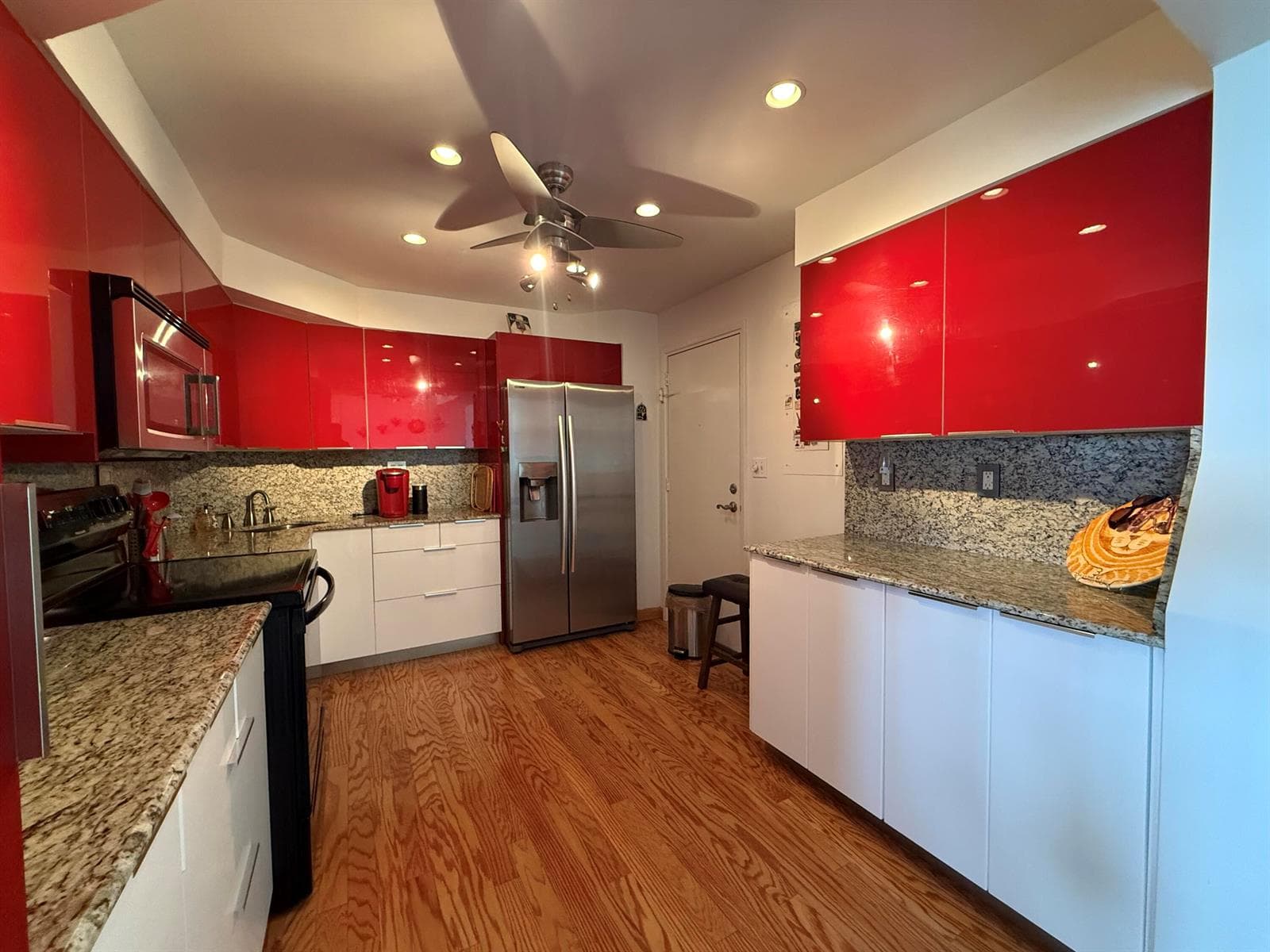 3233 NE 34th Street 1601 photo 3