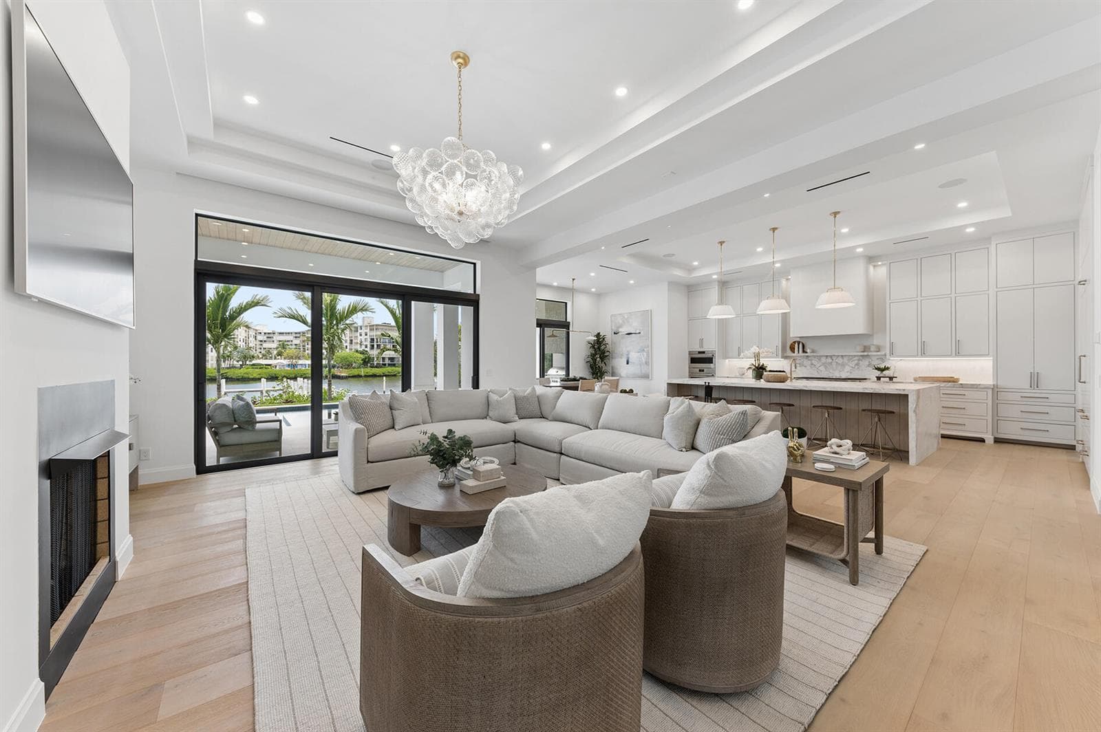 908 N Atlantic Drive photo 4