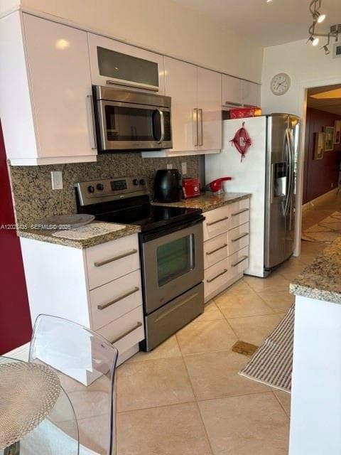 19707 Turnberry Way 18L photo 17