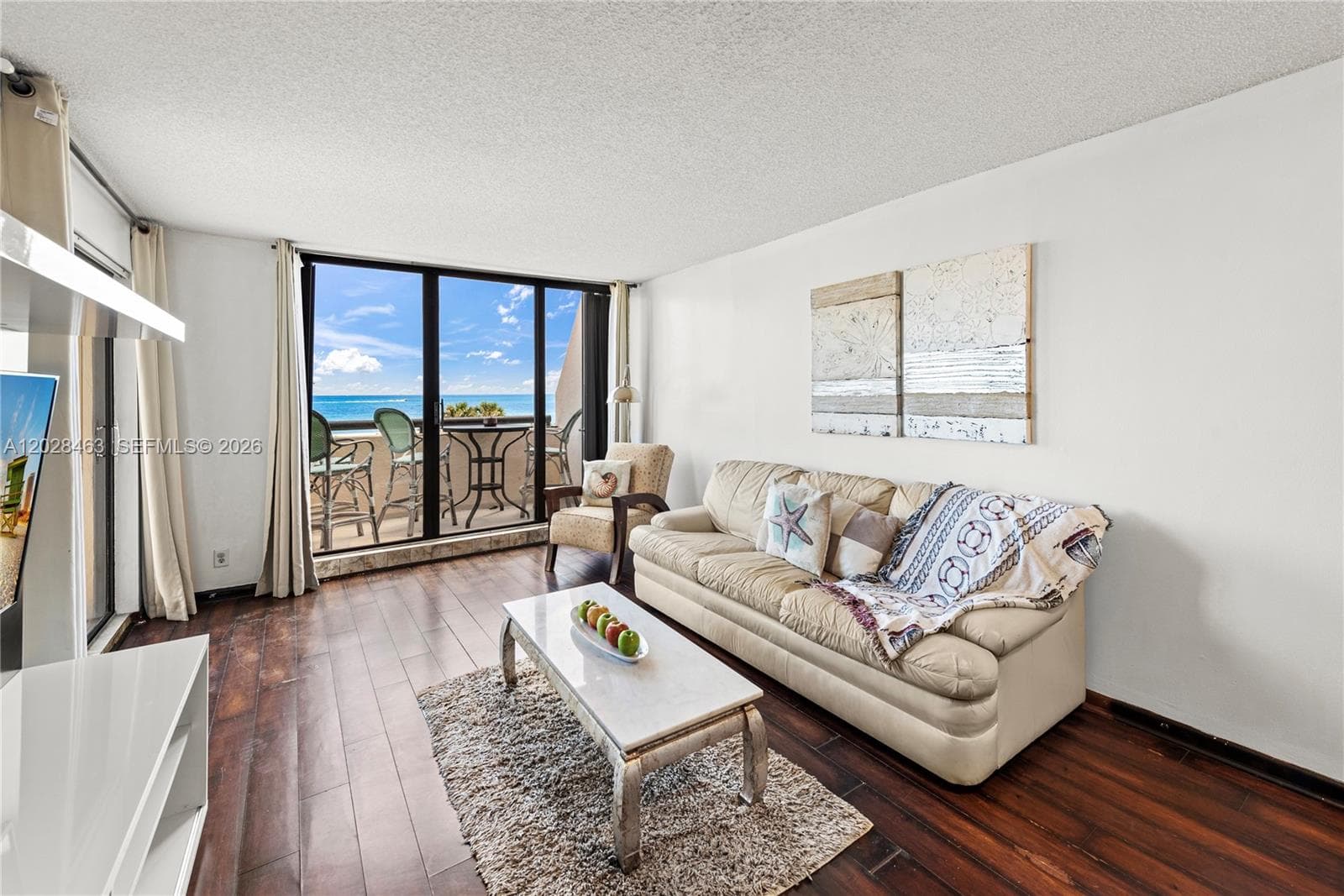 2555 Collins Ave 403 photo 6