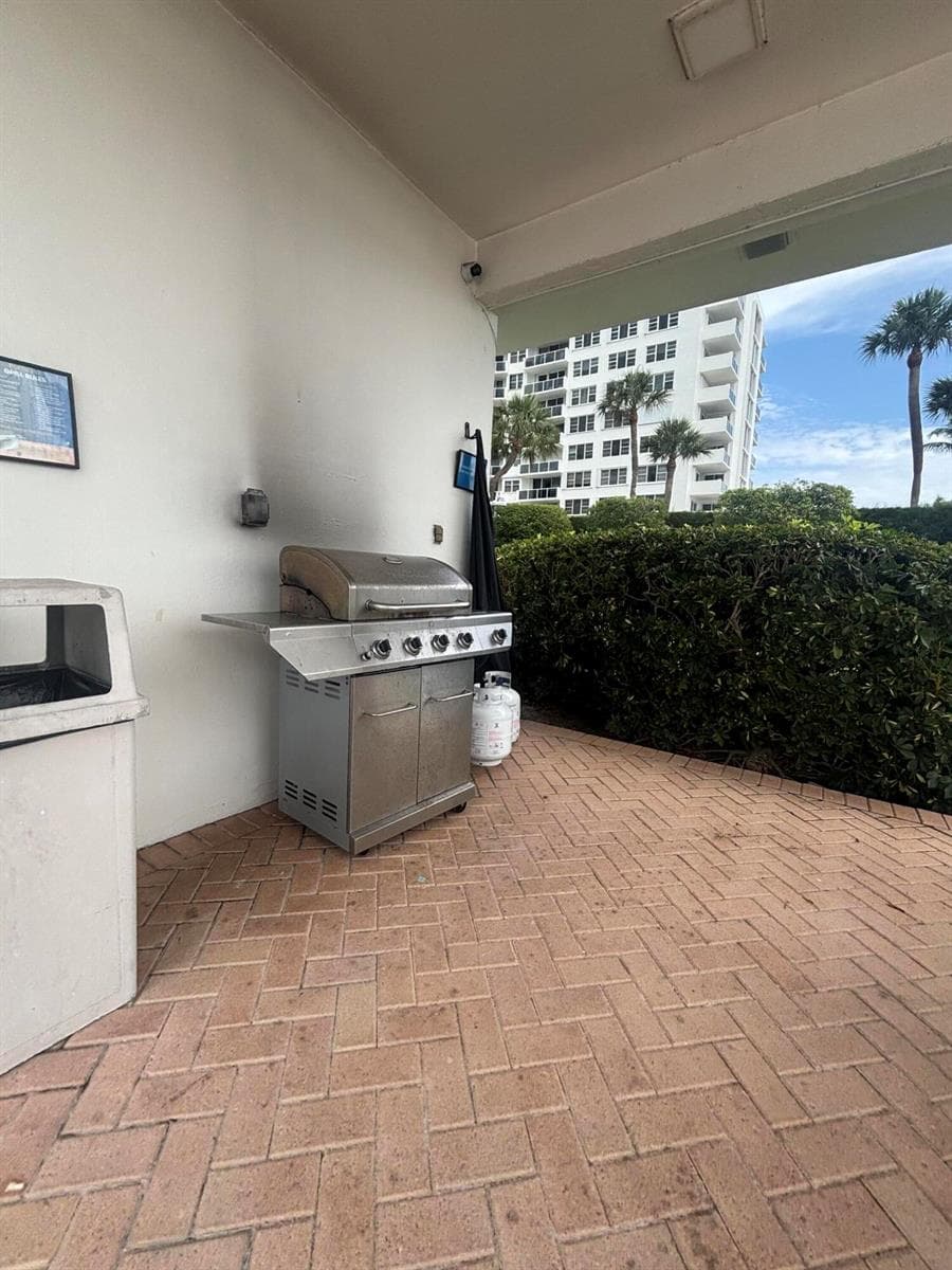 2600 N Flagler Drive 808 photo 16