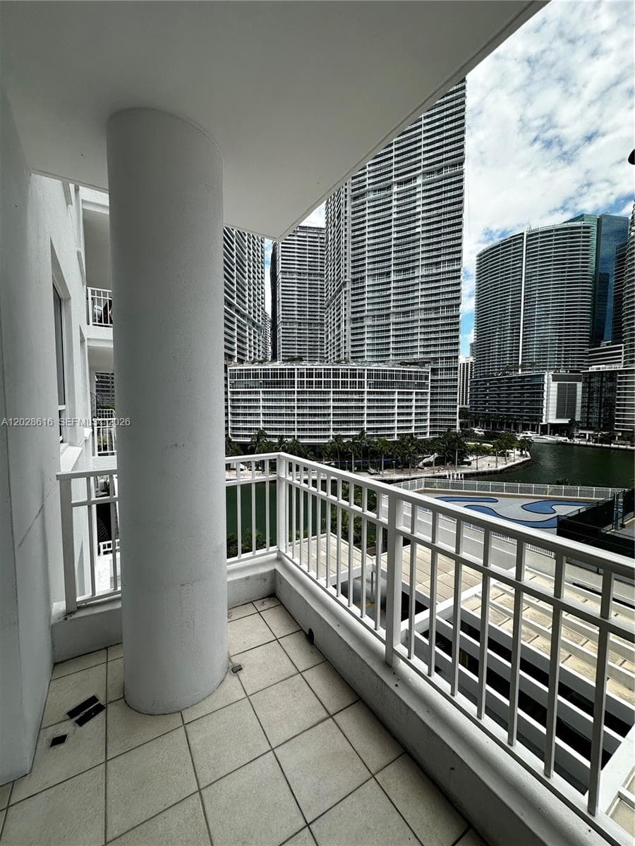 801 Brickell Key Blvd 906 photo 1